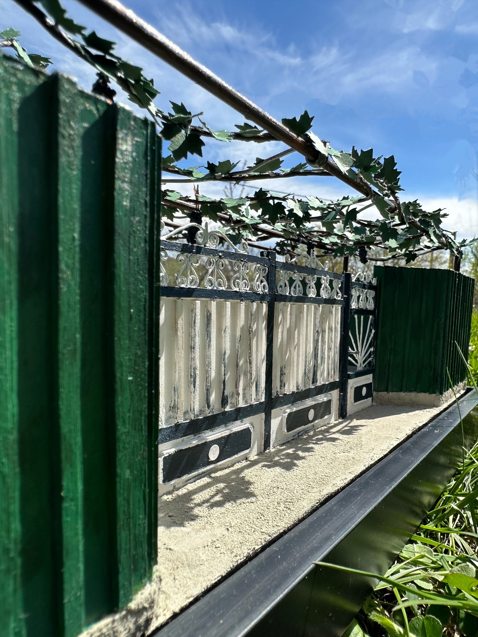 A miniature of the gate of an Abkhazian house